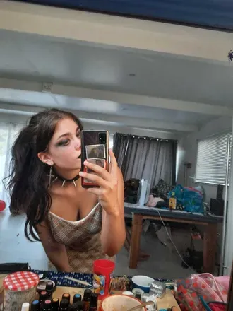 OnlyFans cuenta petrafamiliar avatar 1