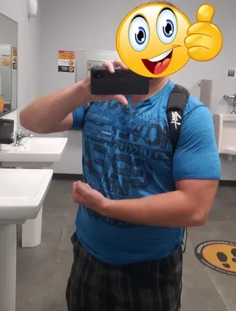OnlyFans account  largeman5000 avatar 1