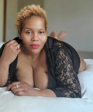 OnlyFans account  drayamack avatar 1