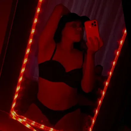 OnlyFans account  moon.zip avatar 1