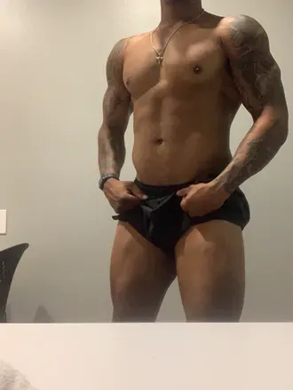 OnlyFans cuenta simplyxhoxolate avatar 1