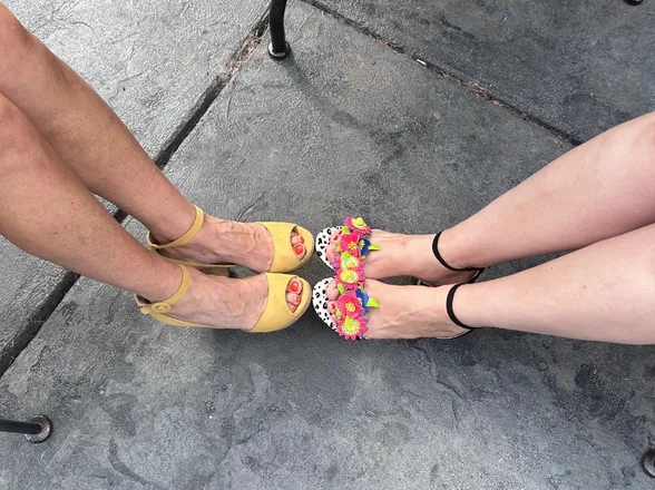 OnlyFans cuenta frolickingfeetsoles header 2