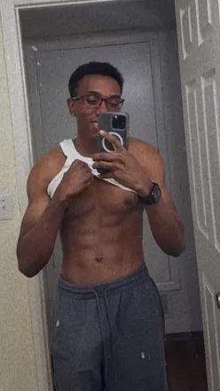 OnlyFans account  mozzy32 avatar 1