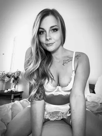 OnlyFans cuenta queenbecs23 avatar 1