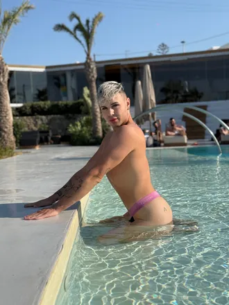 OnlyFans cuenta theredpassion header 2