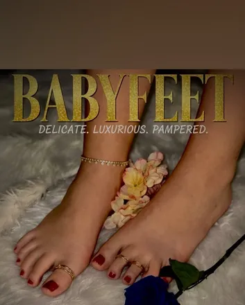 OnlyFans cuenta rubiafeet header 2