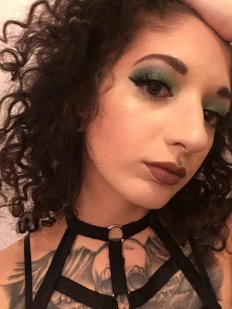 OnlyFans cuenta queenleigh08 header 2