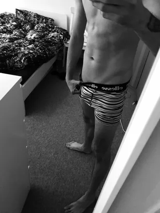 OnlyFans cuenta nino2802 header 2