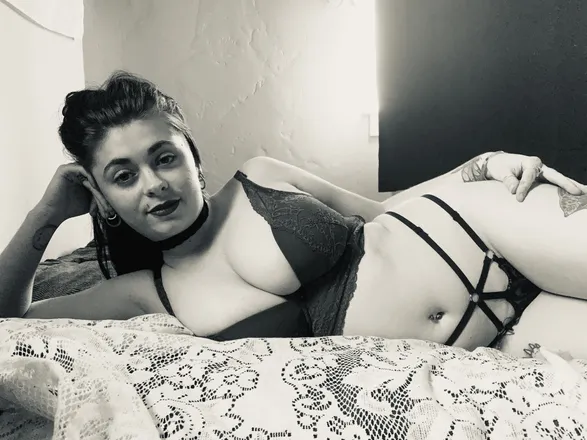 OnlyFans cuenta roseofwar header 2