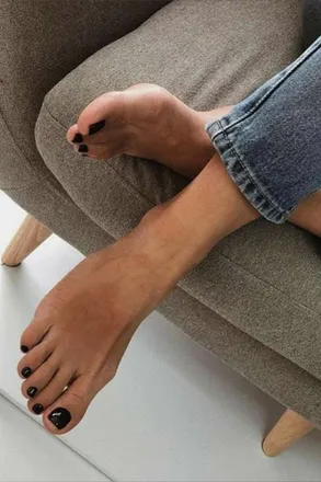 OnlyFans cuenta angiefeetpxrnx header 2