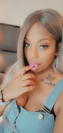OnlyFans cuenta urgurlta header 2