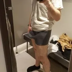 OnlyFans account  thythighguy avatar 1