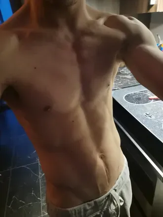 OnlyFans account  youraverageguy1 avatar 1