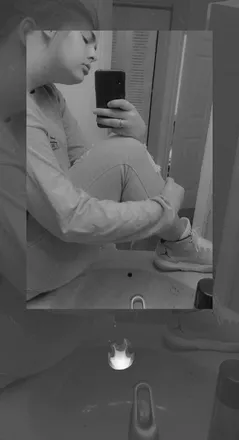 OnlyFans cuenta uraveragebitch header 2