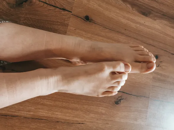 OnlyFans cuenta chanelfeet27 header 2