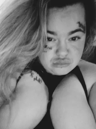 OnlyFans cuenta amanda_scott1990 header 2