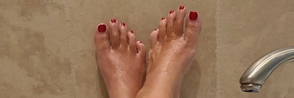 OnlyFans account  misjifmaker header 2