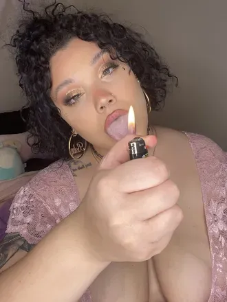 OnlyFans account  thickmetalgf header 2