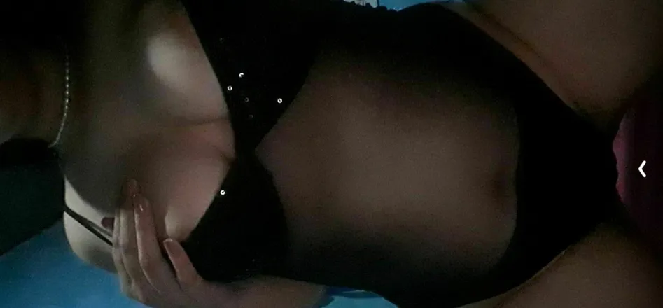 OnlyFans cuenta hotgirlmore header 2