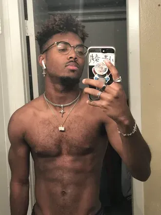OnlyFans cuenta chocolategodsavi avatar 1