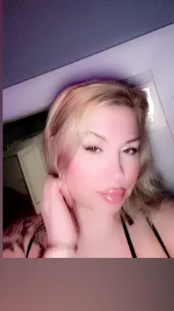 OnlyFans account  miamimyers9898 avatar 1