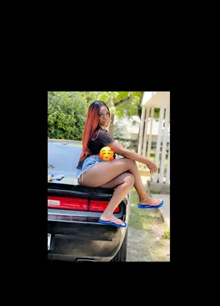 OnlyFans cuenta prettyblack1998 header 2