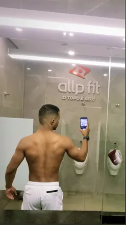 OnlyFans cuenta guilherme01h header 2