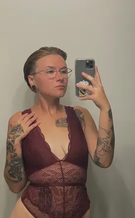 OnlyFans cuenta adventurous-lady avatar 1