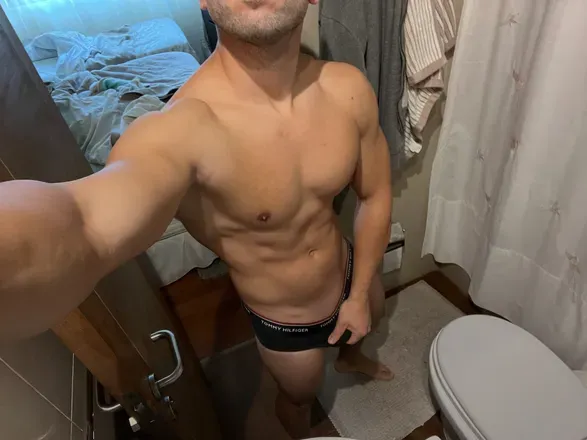 OnlyFans account  mathewmur avatar 1