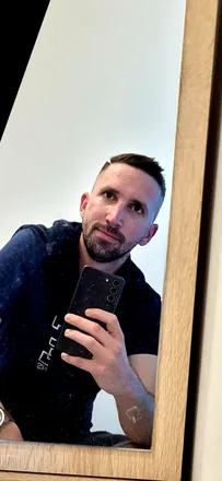 OnlyFans cuenta u262184037 header 2