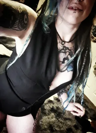 OnlyFans cuenta inked-obsidian avatar 1