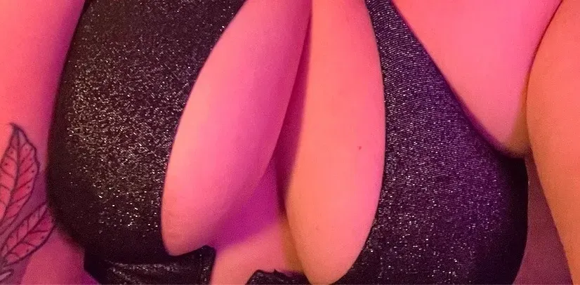 OnlyFans cuenta audley_hornee header 2