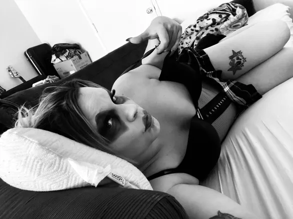 OnlyFans cuenta zombina_ts header 2