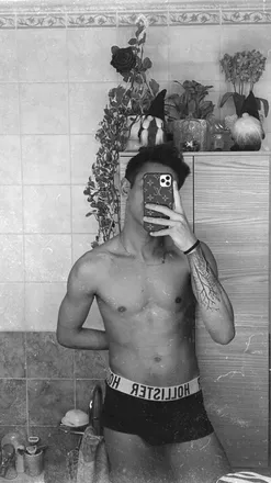 OnlyFans cuenta s.l.m.2000 header 2