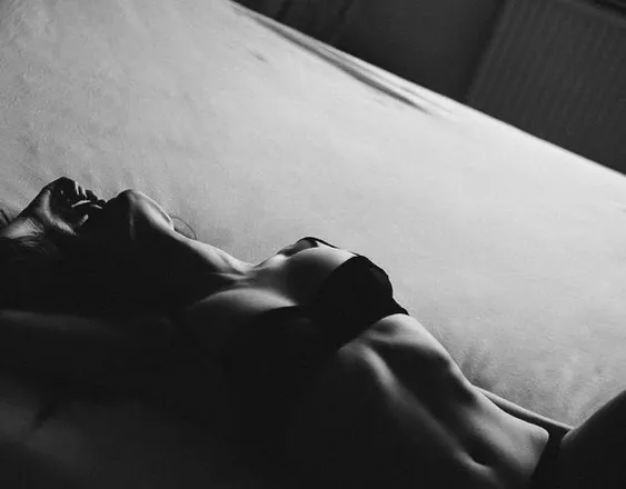 OnlyFans cuenta artisticseductress header 2