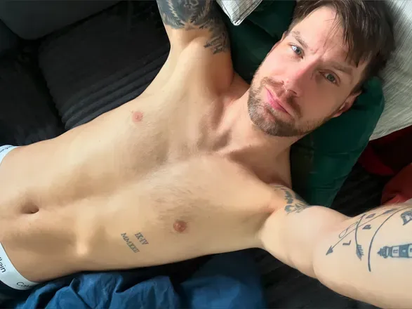 OnlyFans account  passiv_gay89 header 2