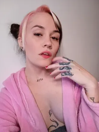 OnlyFans cuenta rosebabetattoo avatar 1