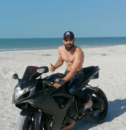 OnlyFans cuenta u250688782 header 2