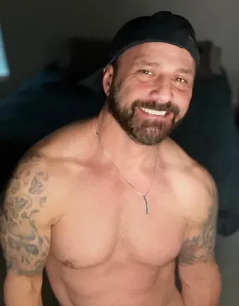 OnlyFans cuenta bustedsprockets avatar 1
