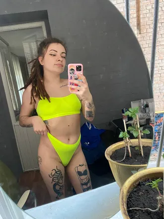 OnlyFans cuenta alisa_sativa header 2
