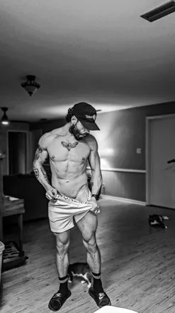 OnlyFans cuenta juggernaughty87 header 2