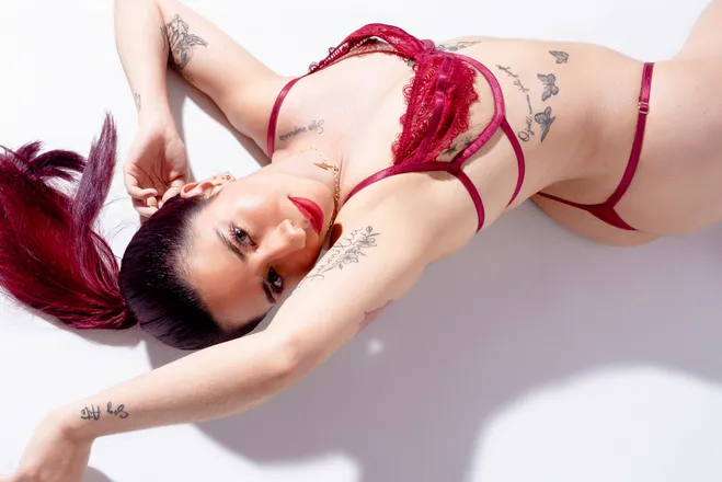 OnlyFans cuenta lamorena_0911 header 2