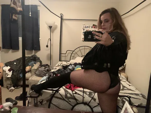 OnlyFans cuenta mak_on_me_plz avatar 1