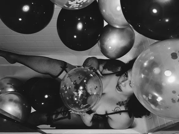 OnlyFans cuenta iwantmars header 2