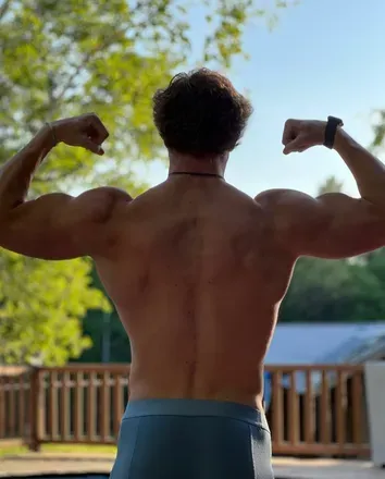 OnlyFans cuenta russellwhite header 2