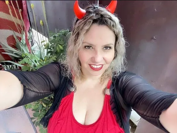 OnlyFans cuenta tetonamadura avatar 1