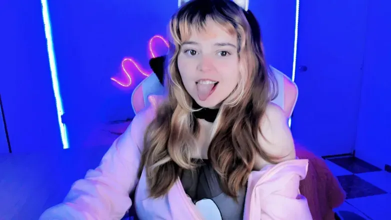 OnlyFans cuenta waifumochi_chan header 2