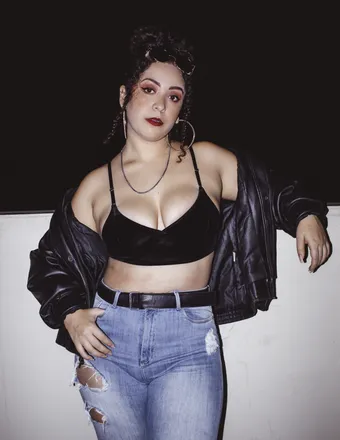 OnlyFans cuenta charming.latina header 2