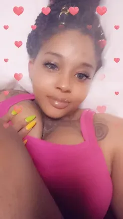 OnlyFans cuenta prettymeredd avatar 1