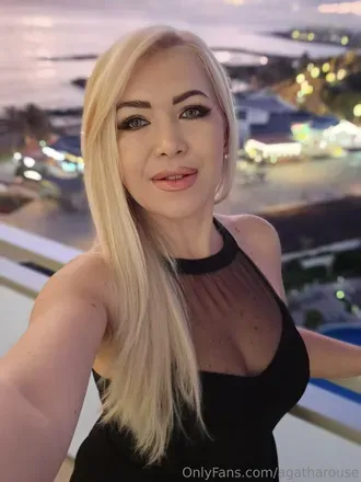 OnlyFans cuenta agatharouse avatar 1